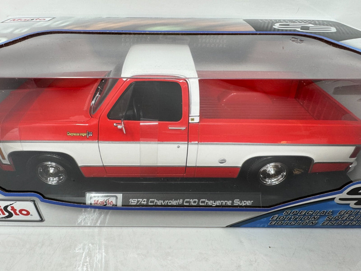 Maisto 1974 Chevrolet C-10 Pickup Truck Cheyenne Red and White 1:18